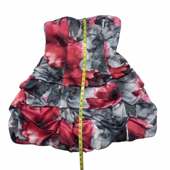 JUMP Apparel Bubble Hem Strapless Floral Dress - Picture 5 of 12